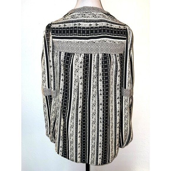 NWT Buckle Black Black & White Floral Long Sleeve Peasant Blouse Size XS - Picture 2 of 8